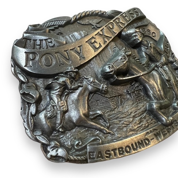 Vintage Dart Pony Express Collector’s Edition Pewter Belt Buckle - Picture 5 of 12